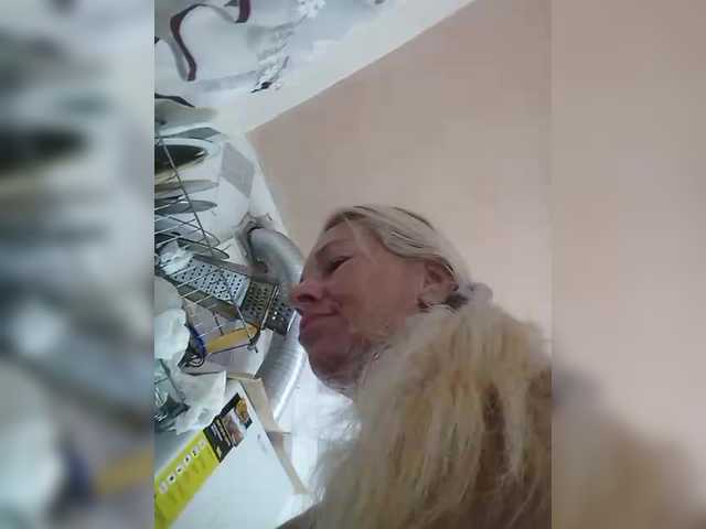 victoria71 live cam on BongaCams