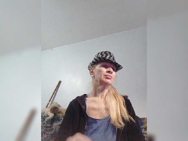 victoria71's BongaCams show and profile