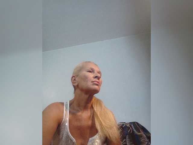 victoria71 live cam on BongaCams