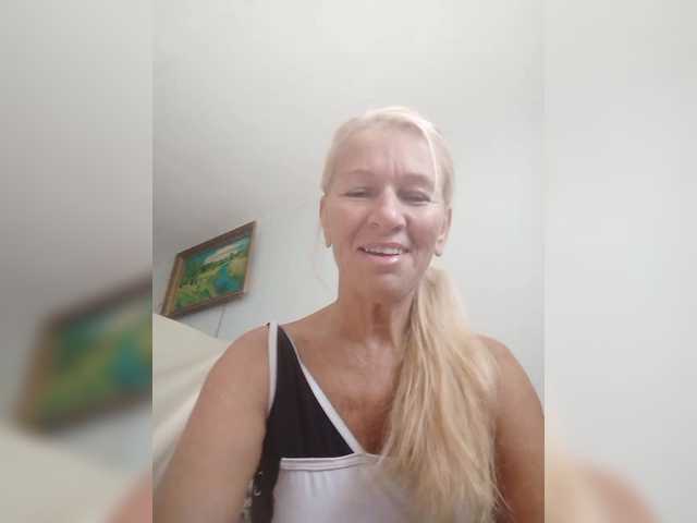 victoria71 live cam on BongaCams