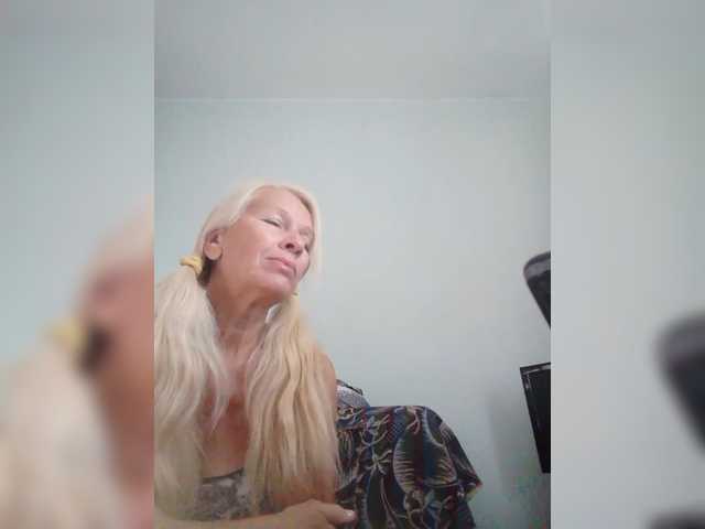 victoria71 live cam on BongaCams