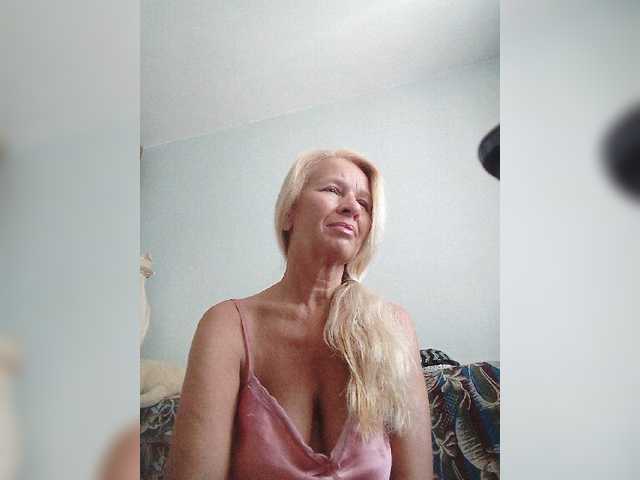 victoria71 live cam