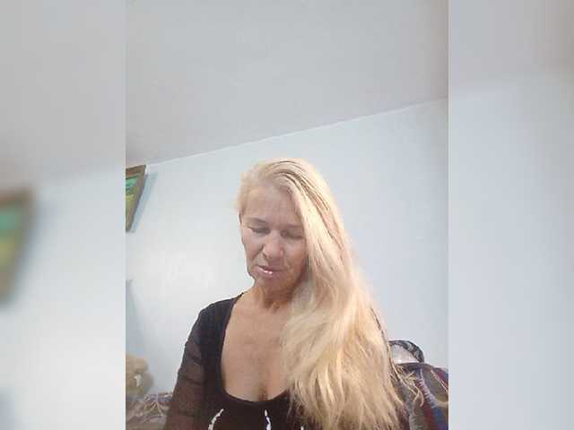 Victoria-sexi live cam on BongaCams