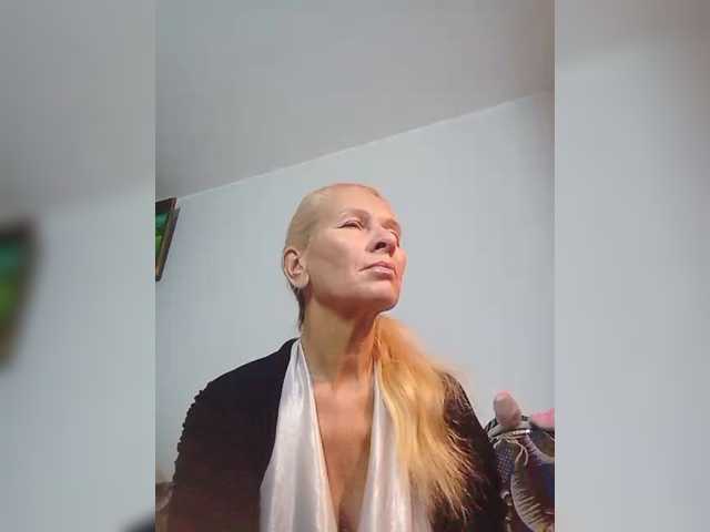 victoria71 live cam on BongaCams