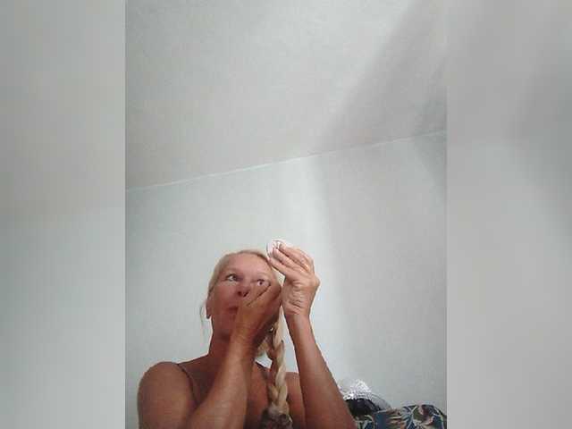 le modèle Victoria-sexi est en webcam porno dans un show sur le site bongacams, il possède les tags suivants: White/Caucasian,Blonde,Shaved