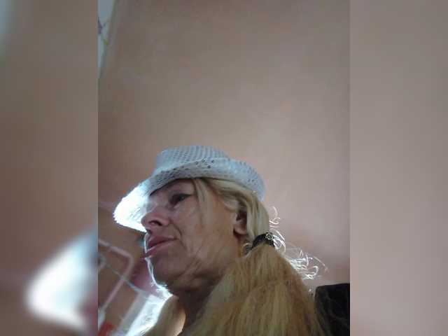 victoria71 live cam on BongaCams