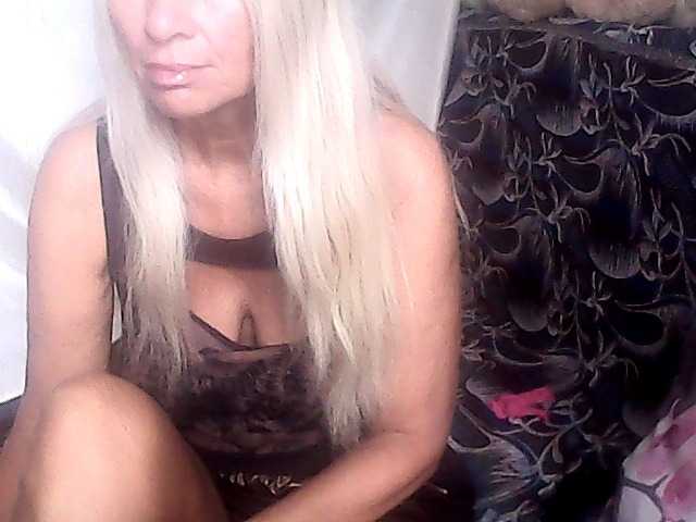 victoria71 live cam on BongaCams