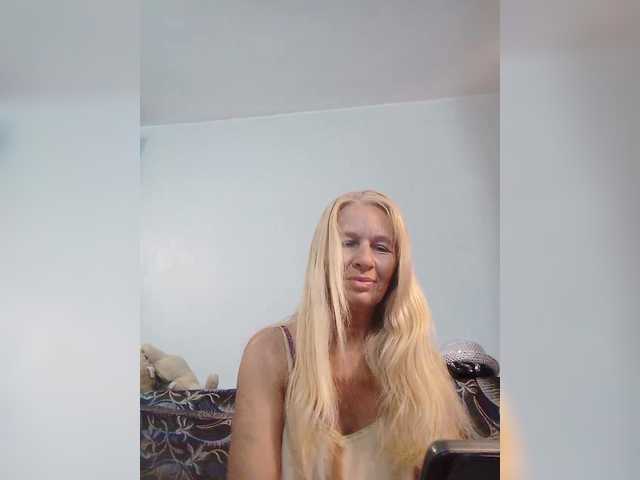 victoria71 live cam on BongaCams