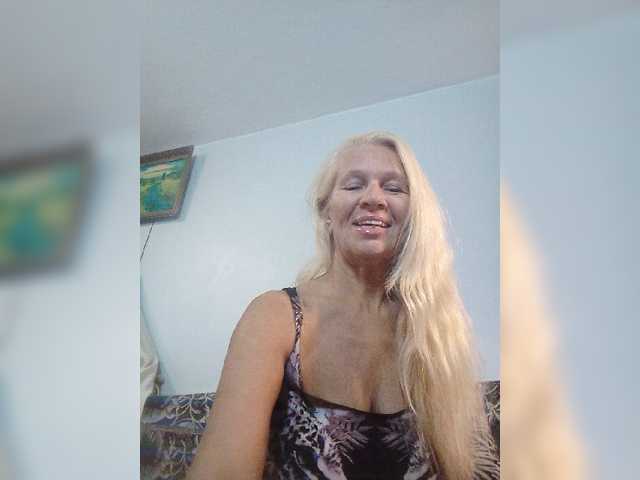 victoria71 live cam on BongaCams