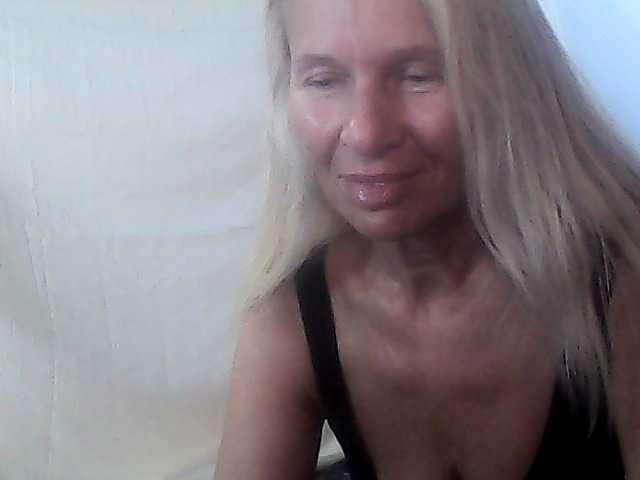 victoria71 live cam on BongaCams