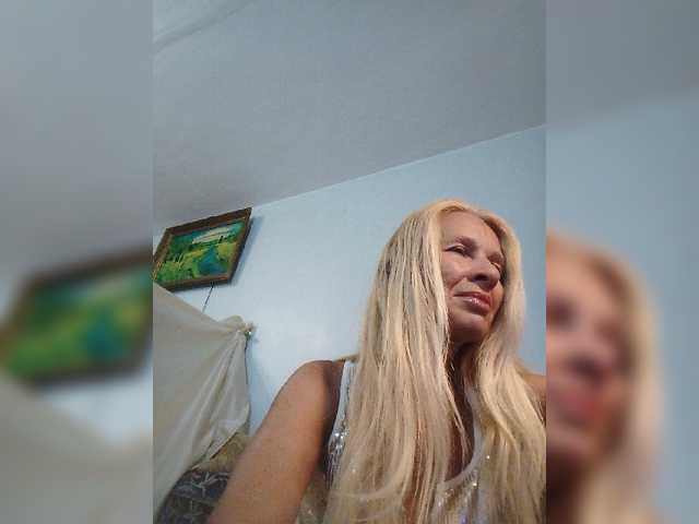 victoria71 live cam on BongaCams