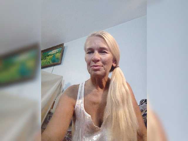 le modèle Victoria-sexi est en webcam porno dans un show sur le site bongacams, il possède les tags suivants: White/Caucasian,Blonde,Shaved