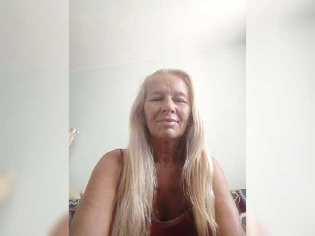 victoria71 live cam on BongaCams