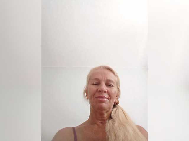 victoria71 live cam on BongaCams
