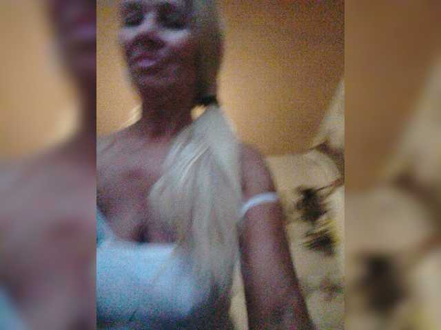 victoria71 live cam on BongaCams
