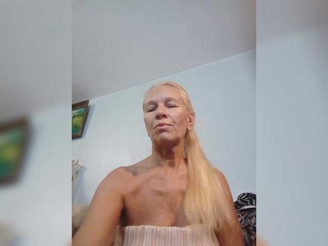 victoria71 live cam on BongaCams