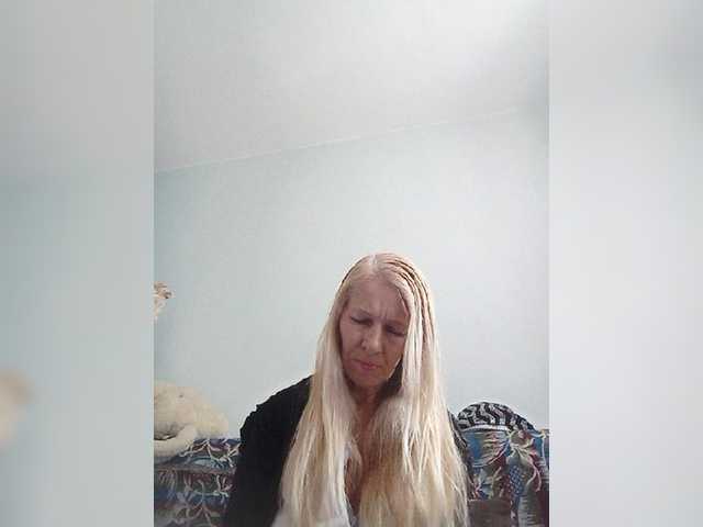 victoria71's BongaCams show and profile