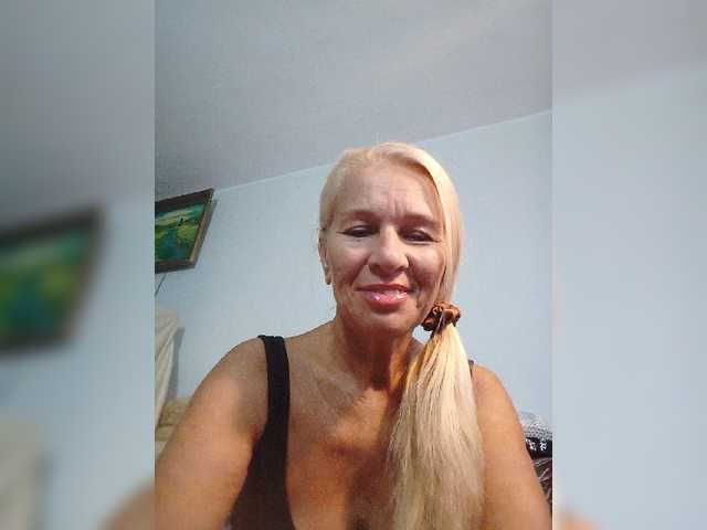 victoria71 live cam on BongaCams