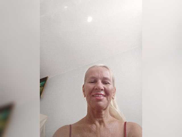victoria71 live cam on BongaCams