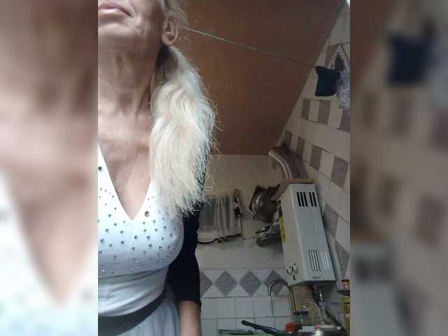 victoria71 live cam on BongaCams