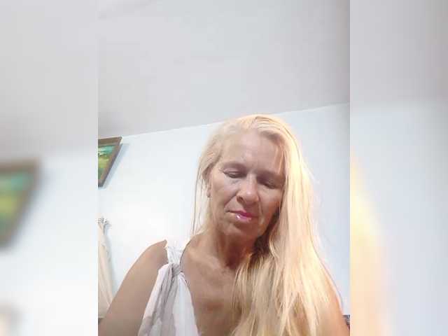 victoria71 live webcam show
