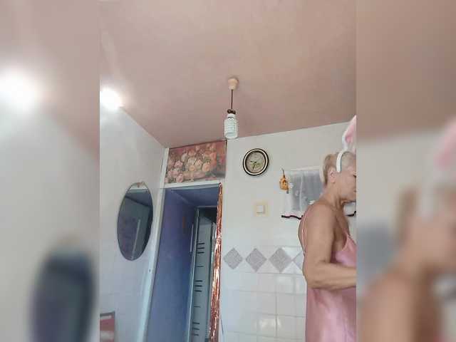 victoria71 live cam on BongaCams