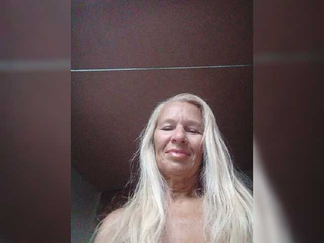 victoria71 live sex