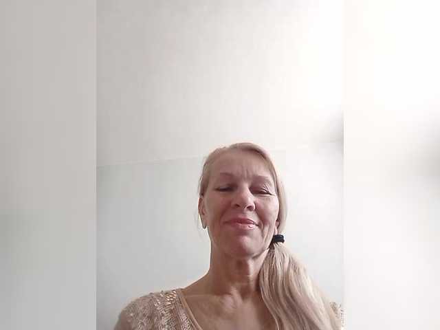 victoria71's BongaCams show and profile