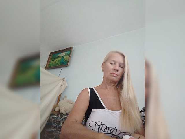victoria71 live cam on BongaCams