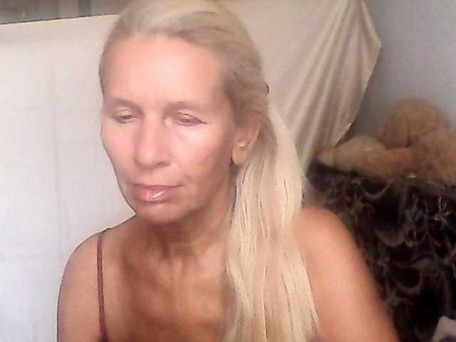 victoria71 live cam on BongaCams