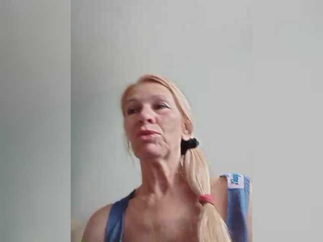 victoria71's BongaCams show and profile