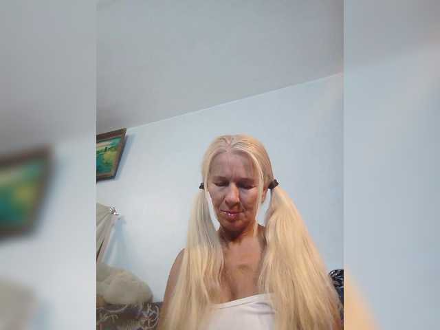 victoria71 live cam on BongaCams