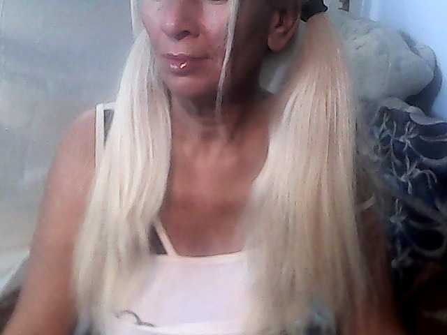 victoria71 live cam on BongaCams