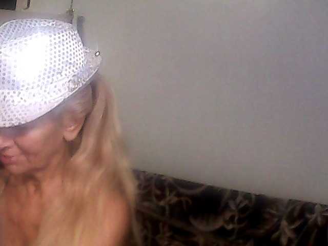 victoria71 live cam on BongaCams