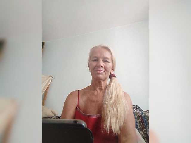 victoria71 live cam on BongaCams