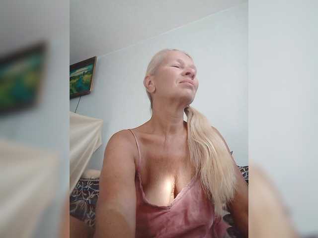 victoria71 live cam