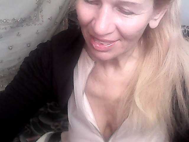 victoria71's BongaCams show and profile