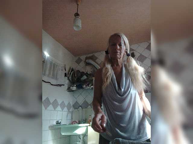 victoria71 live cam on BongaCams