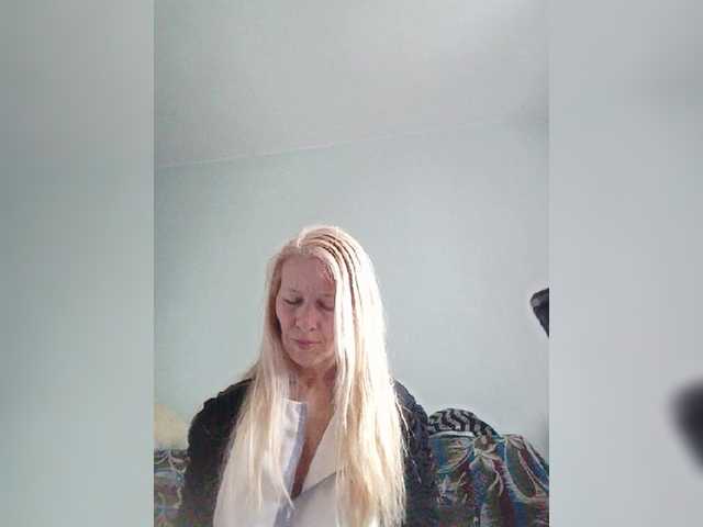 victoria71's BongaCams show and profile