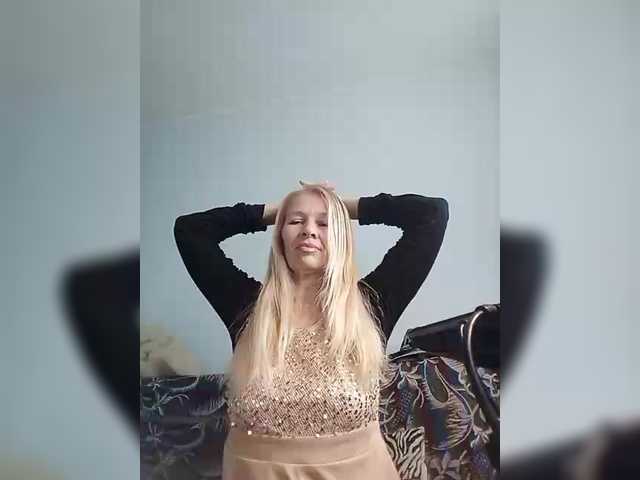 victoria71's BongaCams show and profile