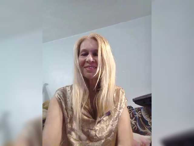 victoria71's BongaCams show and profile