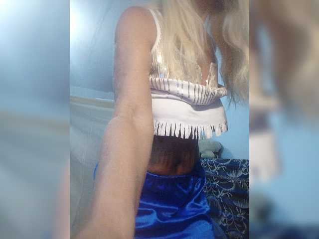 victoria71 live cam on BongaCams