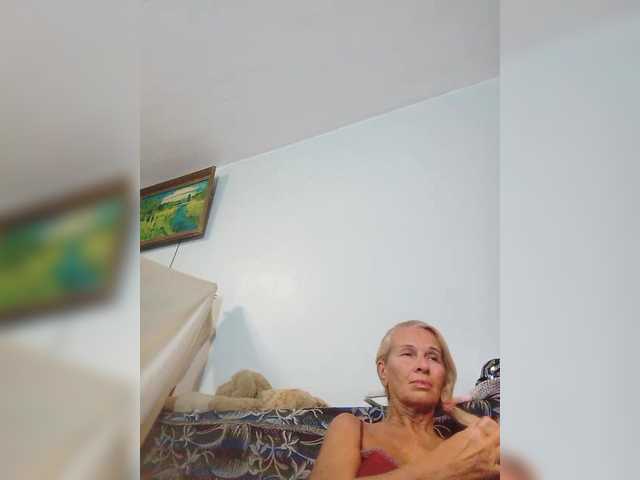 victoria71 live cam on BongaCams