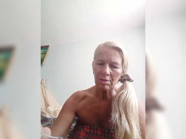 victoria71 live cam on BongaCams