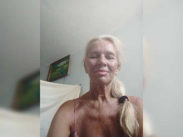 victoria71 live cam on BongaCams
