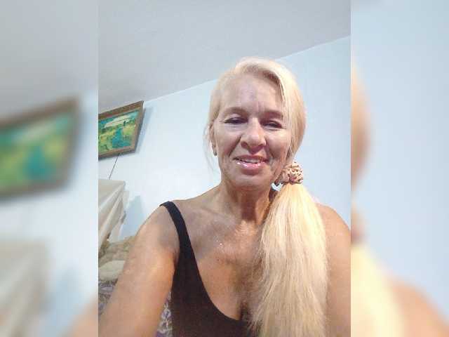 victoria71 live cam on BongaCams