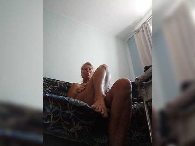 victoria71 live cam on BongaCams