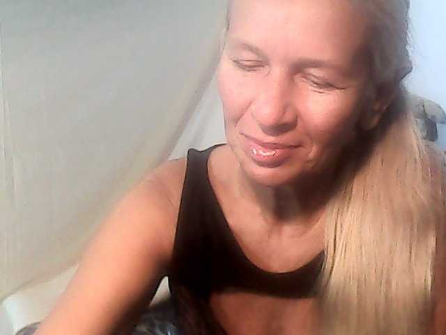 victoria71 live cam on BongaCams