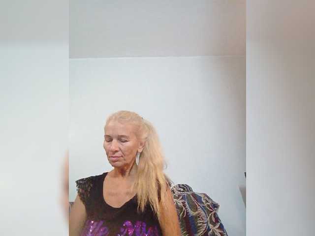 victoria71 live cam on BongaCams