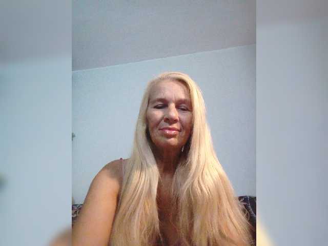 victoria71 live cam on BongaCams